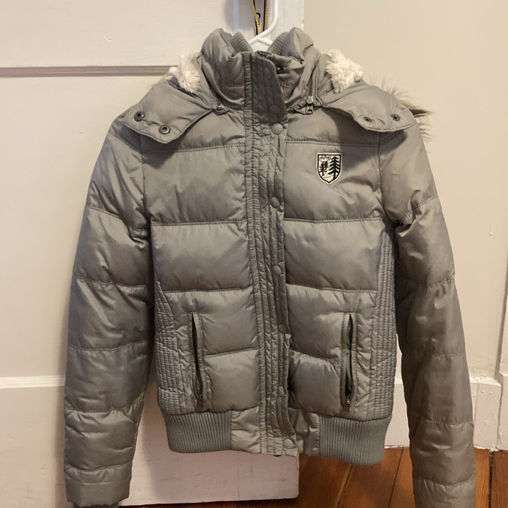 Women’s American Eagle Puffy Fur Lined Winter Jacket